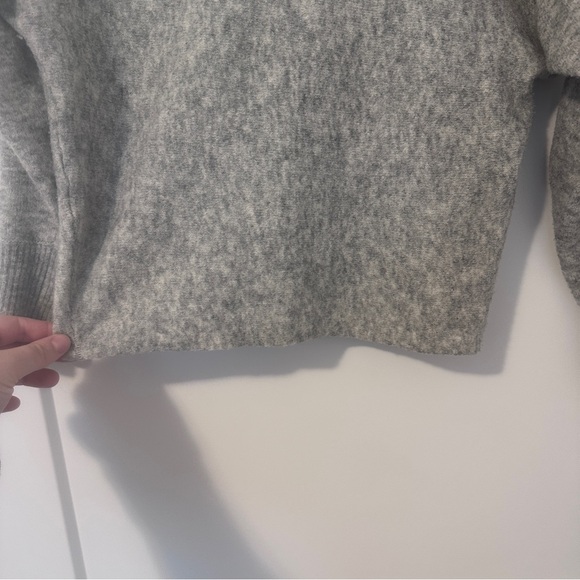 Banana Republic Grey Boat Neck Cropped Merino Wool Sweater Size XS Women’s - Picture 5 of 9